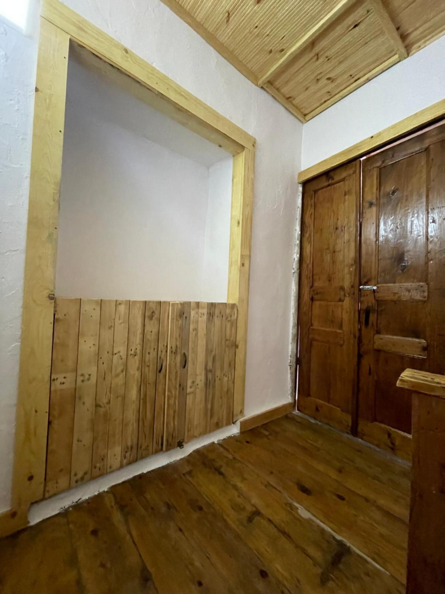 Хостел Ardjon House Берат Экстерьер фото